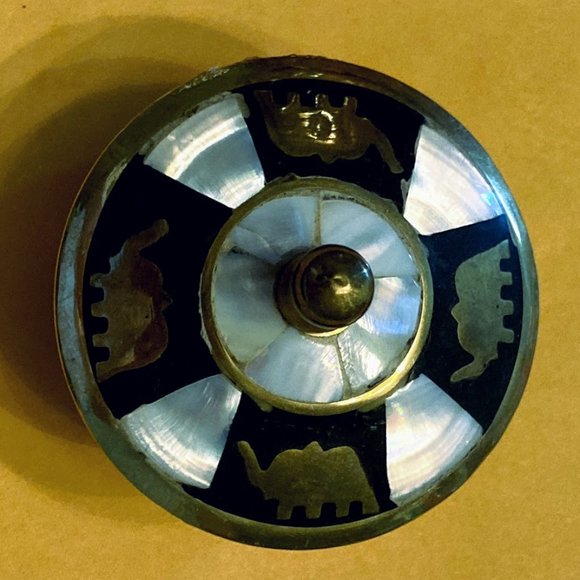 Elephant Trinket Box Mini Storage Jewelry Box Mother of Pearl Round Checkered - Picture 4 of 7